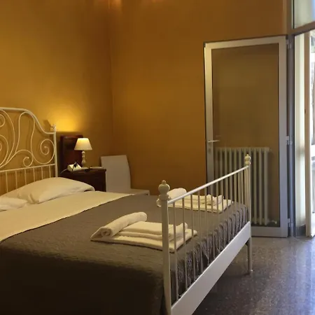 Гостьовий будинок Center