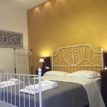 Center Guest house *